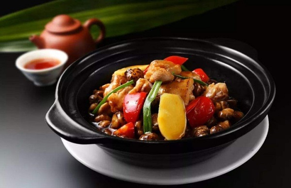 朋友圈鸡煲加盟