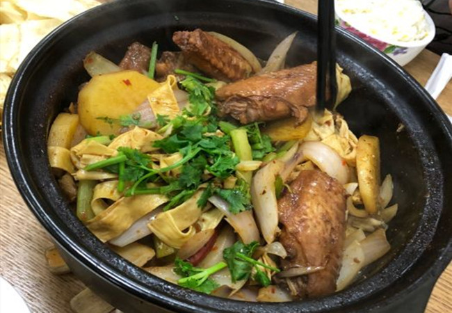 食必尚鸡公煲加盟费