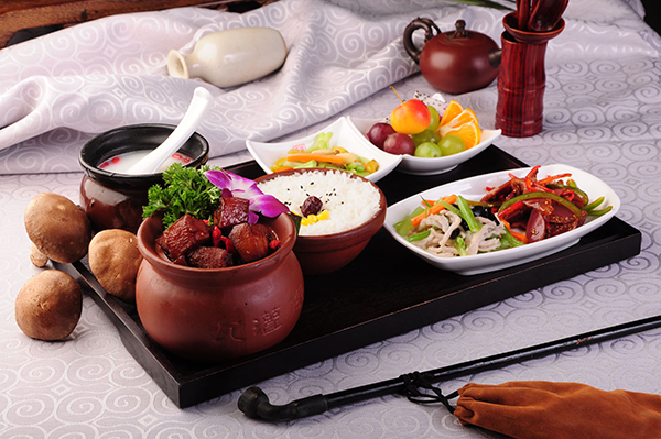 8元瓦罐快餐加盟