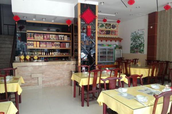 阿牛土菜馆加盟费