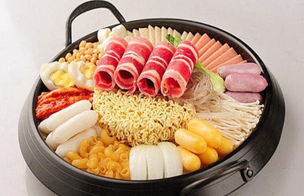 RED SUN年糕火锅加盟费