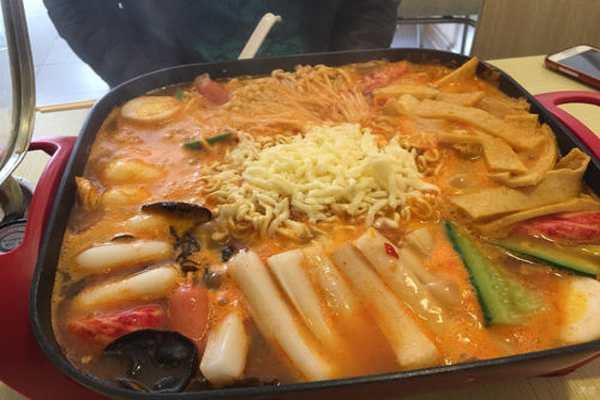 御膳韩国年糕火锅加盟费