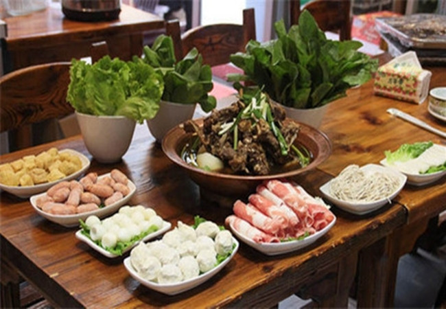 伊顺轩羊蝎子火锅加盟费