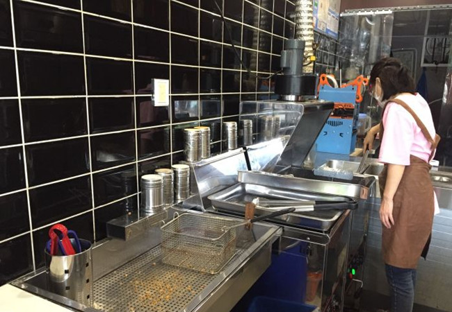 大口香脆皮炸鸡加盟门店