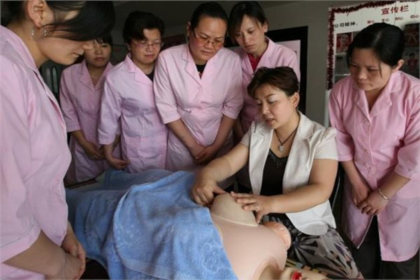 旷郁康乃馨母婴护理加盟费