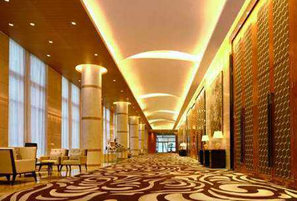 希尔顿逸林酒店