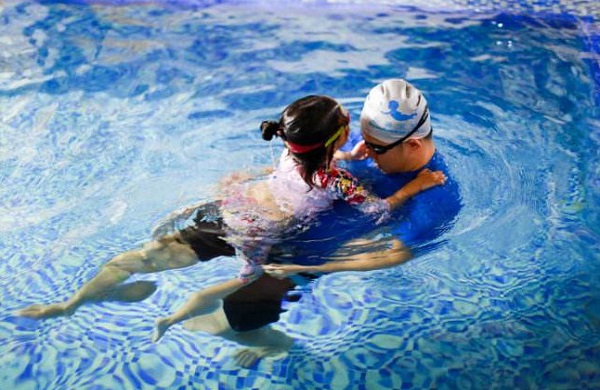 佳佳爱亲子游泳俱乐部加盟费