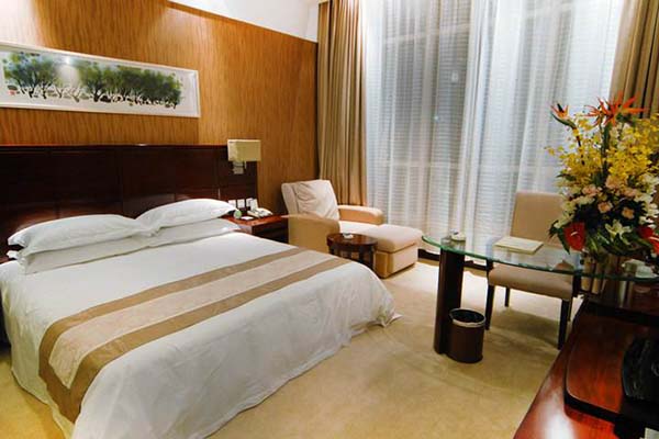 东华天瑞商务酒店