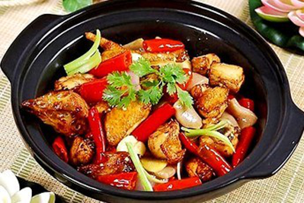 黄鼠狼鸡公煲加盟