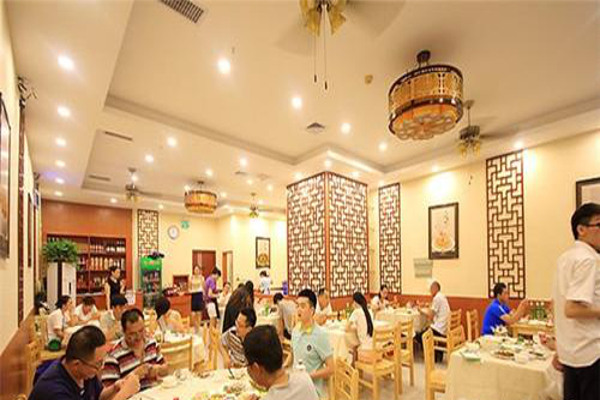 东北菜馆加盟费