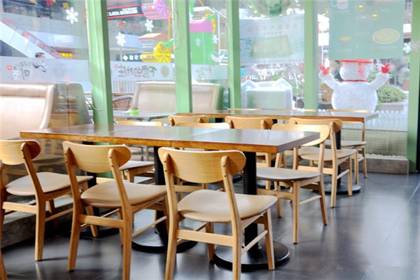 下雪的村庄加盟费