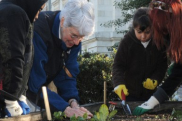 起跑线美术中心加盟费