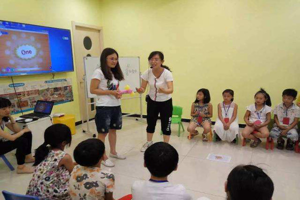 live互动美语加盟费