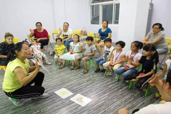 live互动美语加盟费