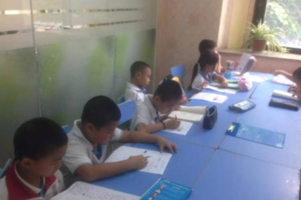 旭日作文加盟费