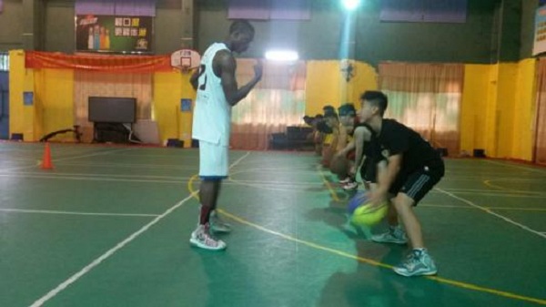 广之体篮球训练营加盟费