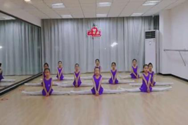 千之菩苗舞蹈培训加盟费