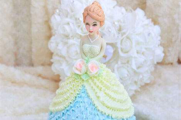 蛋糕新语加盟费