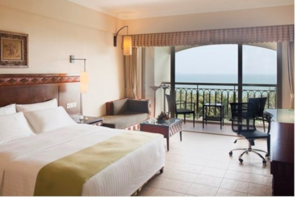 三亚湾假日酒店加盟店