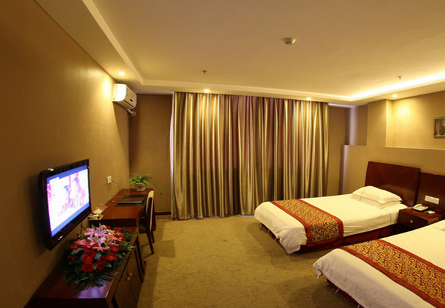 半岛游艇会酒店加盟费