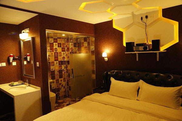 迈途电影文化主题酒店加盟店