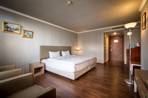 日月光酒店加盟费