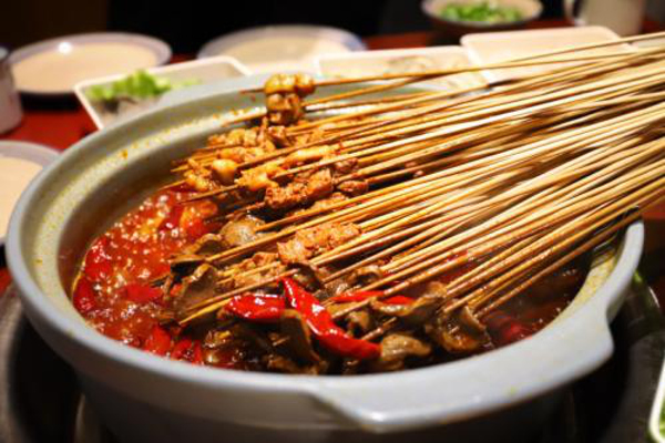 围辣串串香加盟