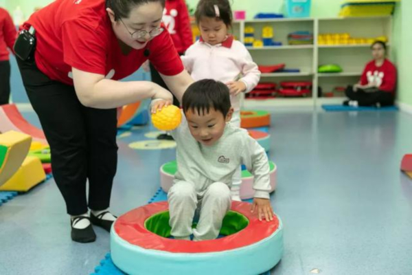 众艾感统早教加盟费