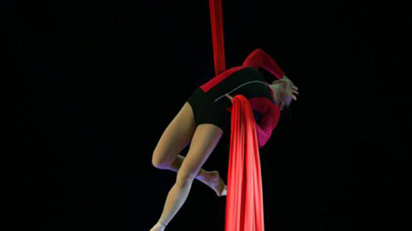 孙健空中舞蹈加盟店