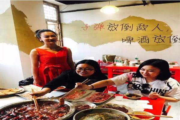 黄姐老火锅加盟费