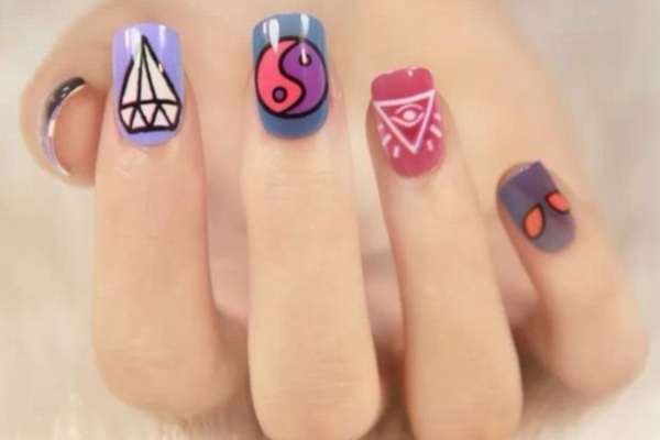 鸥博丽美甲加盟费