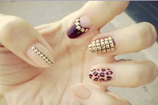 皇后美甲加盟费