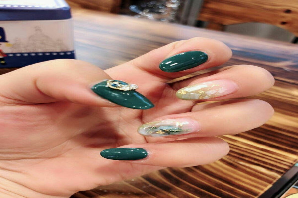 千寻美甲加盟费