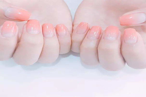 蜜桃美甲加盟费