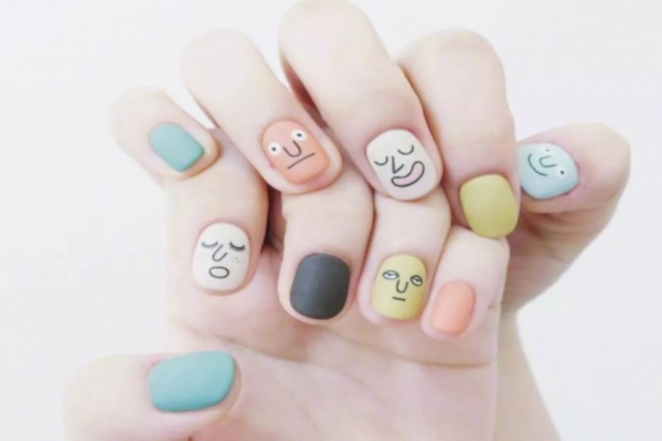 荣颜美甲加盟店