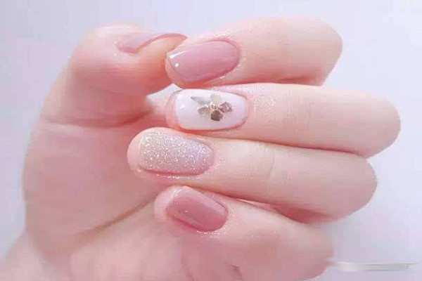 人和鑫美甲加盟费