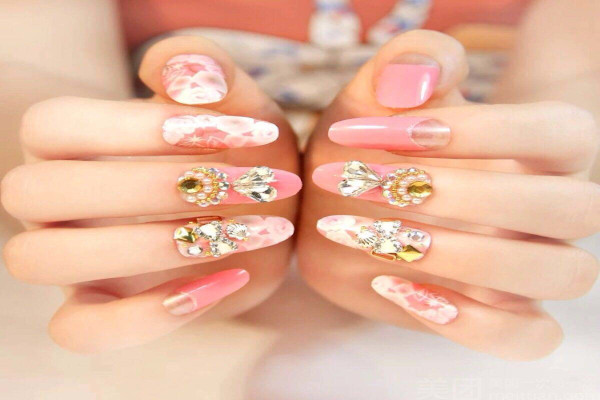 深篮美甲加盟费