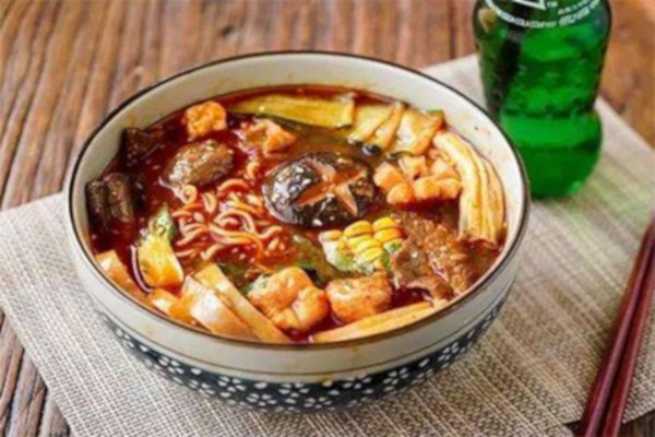 任中宝麻辣烫加盟