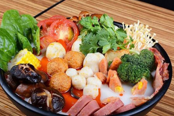 小滋小味麻辣烫加盟费