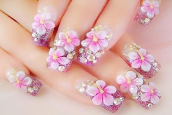 亮艾美甲沙龙加盟费