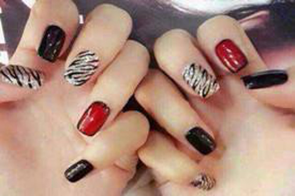 爵色美甲加盟费