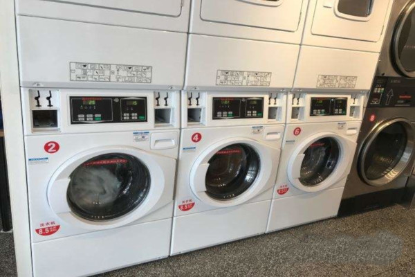 小鱼儿洗衣馆加盟费