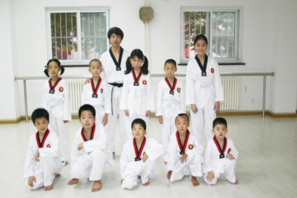 鸿武堂跆拳道加盟店