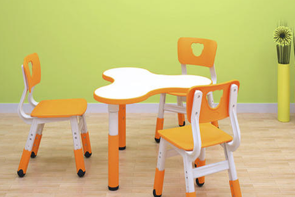 育才学习桌加盟费