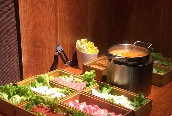 良弥一味独食火锅加盟店