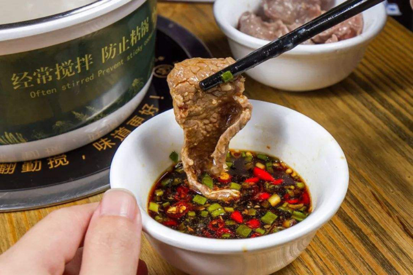 牛少·牛花粥底火锅加盟店