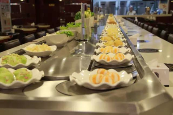 品捞四季回转火锅加盟店