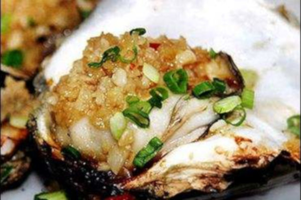 土蚝金竹笼蒸蚝