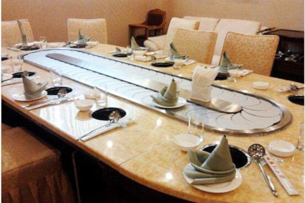 仟味一鼎旋转小火锅加盟