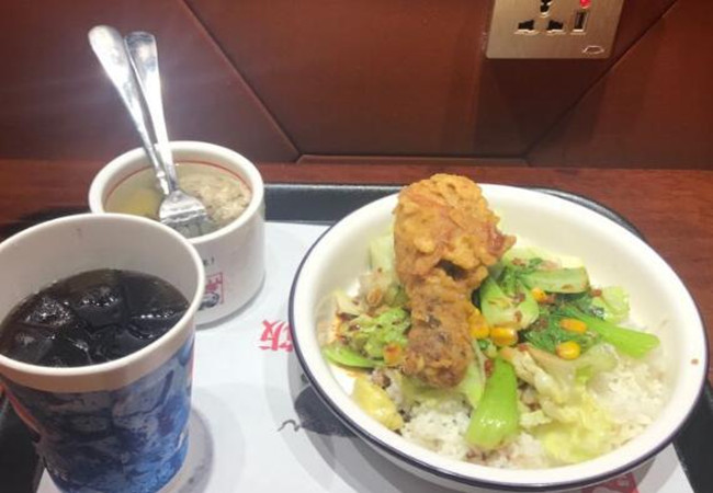 闽南猪脚饭加盟费，查看闽南猪脚饭加盟费详情！